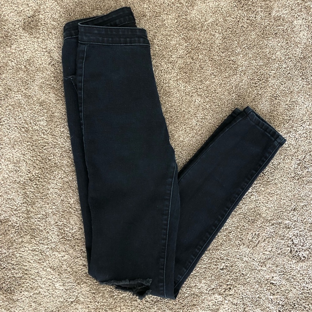 Black high waisted skinny jeans